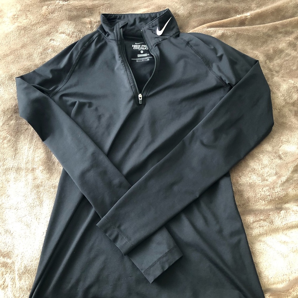 FLASH SALE!!!🌿NIKE PRO COMBAT QUARTER ZIP🌿